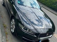 Gebraucht Jaguar XE 180 PS (132 kW) 2016 Schwarz Limousine