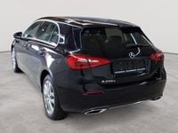 Gebraucht Mercedes E250 Progressive 160 PS (117 kW) 2021 Nachtschwarz Kombi