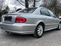 Gebraucht Hyundai Sonata GLS 131 PS (96 kW) 2003 Silber Limousine