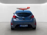 Gebraucht Hyundai Veloster Style 140 PS (102 kW) 2013 Silber Kleinwagen