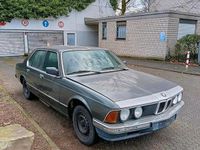 Gebraucht BMW 732 197 PS (144 kW) 1983 Grau Limousine