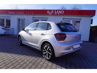 Gebraucht VW Polo Highline 95 PS (69 kW) 2018 Reflexsilber (metallic) Kleinwagen
