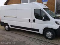 Gebraucht Peugeot Boxer 140 PS (102 kW) 2024 Lackierung weiss icy/deckende Van