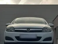 Gebraucht Opel Astra GTC Edition 90 PS (66 kW) 2009 Weiß Coupé