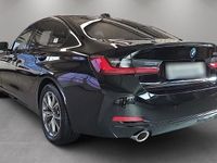 Second-hand BMW 320e 204 CP (150 kW) 2022 Negru Berlinǎ