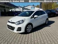 Second-hand Kia Rio 109 CP (80 kW) 2016 Alb Berlinǎ