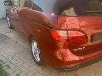 Gebraucht Mazda 5 115 PS (84 kW) 2011 Rot Van / Kleinbus