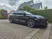 Gebraucht Ford Focus ST-Line 120 PS (88 kW) 2018 Schwarz Limousine