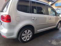 Gebraucht VW Touran 105 PS (77 kW) 2012 Silber Van / Kleinbus
