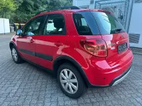Gebraucht Suzuki SX4 120 PS (88 kW) 2013 Rot Limousine