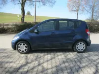 Gebraucht Mercedes A150 95 PS (69 kW) 2012 Blau Limousine