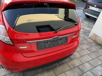 Gebraucht Ford Fiesta Titanium 101 PS (74 kW) 2016 Rot Limousine