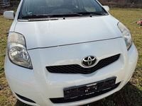 Gebraucht Toyota Yaris 101 PS (74 kW) 2010 Weiß Kleinwagen