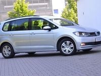 Gebraucht VW Touran Trendline 116 PS (85 kW) 2019 Silber Van / Kleinbus