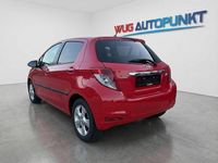 Gebraucht Toyota Yaris 99 PS (72 kW) 2012 Rot Kleinwagen