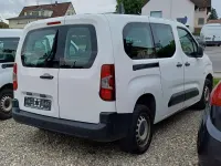 Używany Opel Combo Selection 102 KM (75 kW) 2021 Biały Minivan