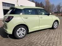 Neu Suzuki Swift 83 PS (61 kW) 2025 Gelb Kleinwagen