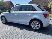 Gebraucht Audi A1 Sportback Attraction 90 PS (66 kW) 2015 Weiß Kleinwagen