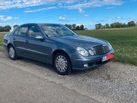 Gebraucht Mercedes E240 Elegance 177 PS (130 kW) 2002 Blau Limousine
