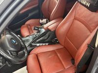 Gebraucht BMW 320 Lifestyle 184 PS (135 kW) 2011 Rot Limousine