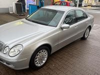 Gebraucht Mercedes E240 Elegance 170 PS (125 kW) 2004 Silber Limousine