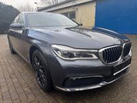 Gebraucht BMW 740 258 PS (189 kW) 2018 Grau Limousine