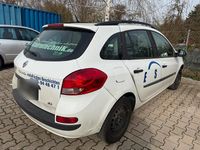 Gebraucht Renault Clio GrandTour 75 PS (55 kW) 2011 Weiß Kombi