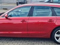 Gebraucht Audi A6 Ambiente 177 PS (130 kW) 2013 Rot Kombi