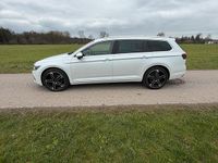 Gebraucht VW Passat 150 PS (110 kW) 2022 Weiß Kombi