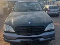 Gebraucht Mercedes ML320 218 PS (160 kW) 2001 Grün SUV