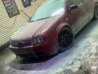 Gebraucht VW Golf IV 115 PS (84 kW) 2001 Rot Kleinwagen