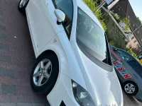 Gebraucht Seat Leon 105 PS (77 kW) 2012 Weiß Limousine