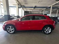 Gebraucht Mercedes GLA200 Sport 156 PS (114 kW) 2020 Rot SUV