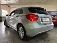 Gebraucht Mercedes A180 122 PS (89 kW) 2014 Silber Kleinwagen