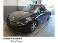 Gebraucht VW Golf VIII Life 116 PS (85 kW) 2023 Deep black perleffekt Kombi