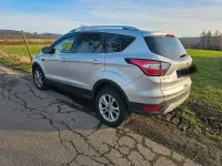 Usado Ford Kuga 150 HP (110 kW) 2017 Prateado SUV