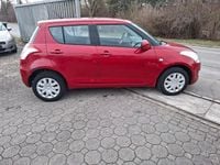 Gebraucht Suzuki Swift Club 94 PS (69 kW) 2011 Rot Kleinwagen