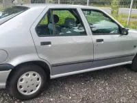 Gebraucht Renault 19 73 PS (53 kW) 1992 Silber Limousine
