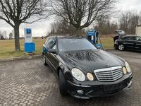 Gebraucht Mercedes E220 Avantgarde 150 PS (110 kW) 2005 Schwarz Kombi