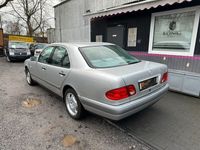 gebraucht Mercedes E280 Elegance Automatik 1.Hand