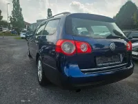 Gebraucht VW Passat 101 PS (74 kW) 2008 Blau Kombi