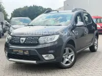 Gebraucht Dacia Sandero Prestige 90 PS (66 kW) 2017 Schwarz Limousine