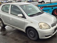 Gebraucht Toyota Yaris Sol 87 PS (63 kW) 2004 Silber Kleinwagen