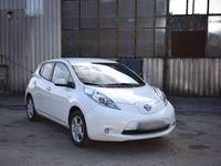 Second-hand Nissan Leaf Tekna 80 kW (109 CP) 2017 Alb Hatchback