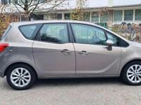 Gebraucht Opel Meriva 95 PS (69 kW) 2012 Silber Van / Kleinbus