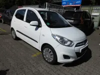 Gebraucht Hyundai i10 Edition 69 PS (50 kW) 2013 Weiß Kleinwagen