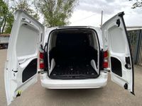 gebraucht Opel Combo 1.5 E Cargo Edition /Navi/R-Kamera/1-Hand