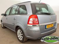 Gebraucht Opel Zafira 140 PS (102 kW) 2008 Silber Van / Kleinbus
