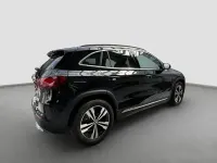 Gebraucht Mercedes GLA200 150 PS (110 kW) 2025 Metalliclack kosmosschwarz (metallic) SUV
