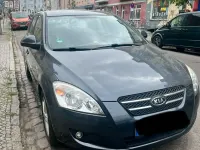 Gebraucht Kia Ceed 109 PS (80 kW) 2009 Grau Kleinwagen